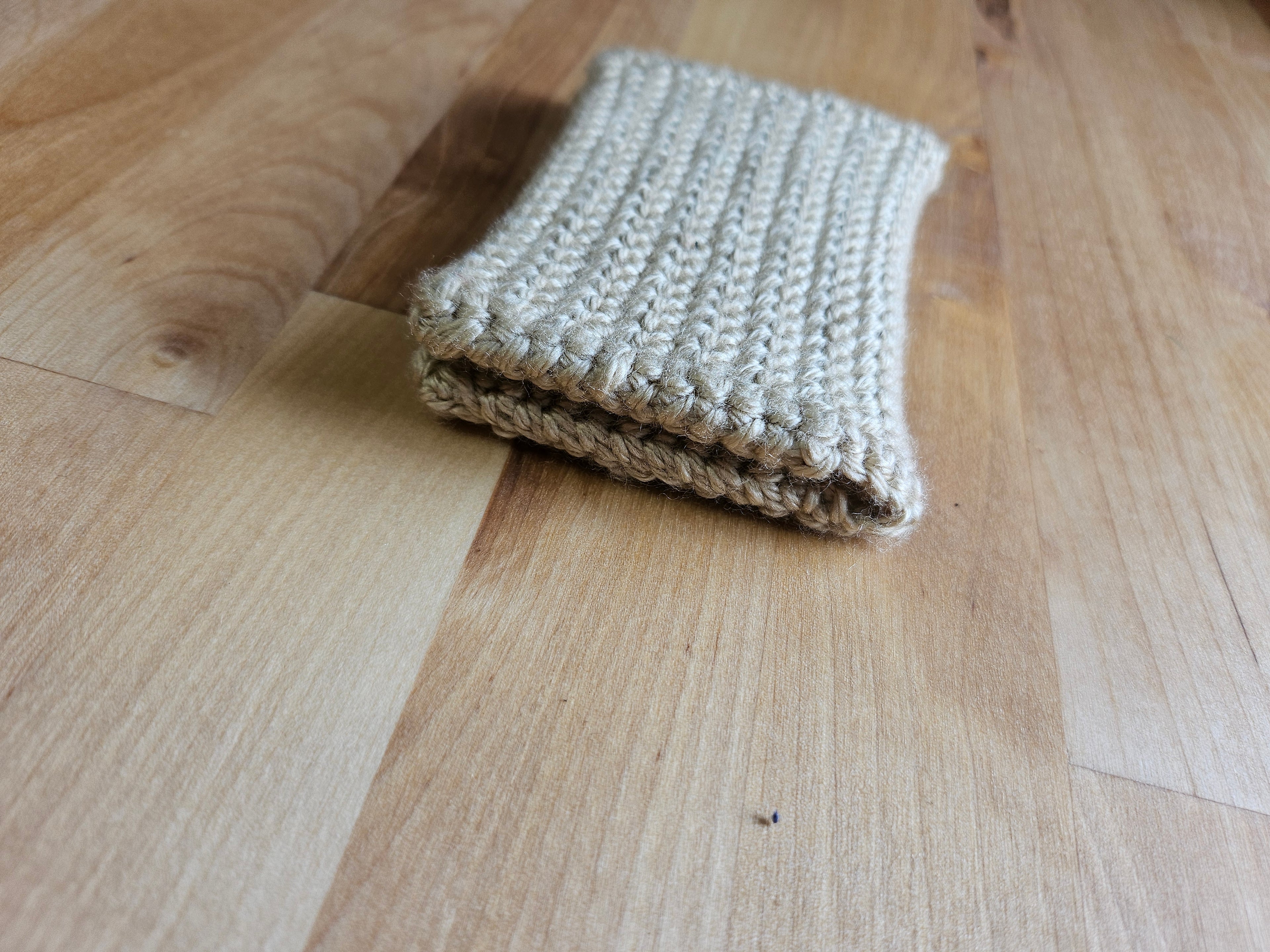 Minimalist Crochet Wallet